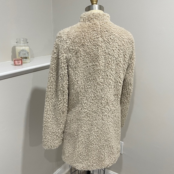 Kenneth Cole Faux Fur Coat - Picture 3 of 5